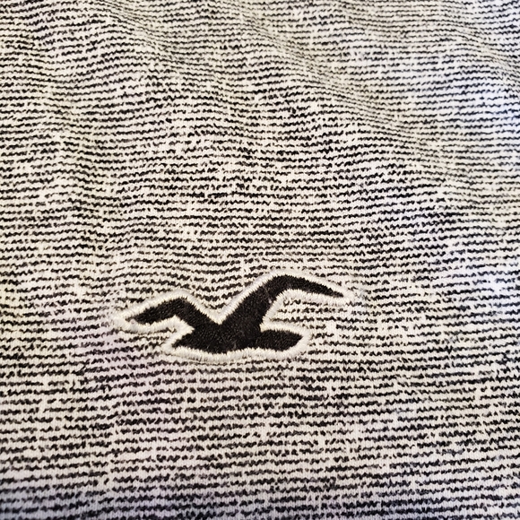 Hollister must have collection crew neck t-shirt in size small - Picture 4 of 11